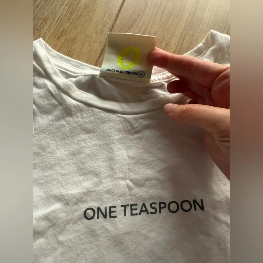One Teaspoon White Graphic Tee - Picture 3 of 7